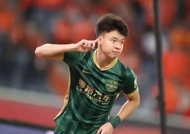 包含今夜阿贾克斯遗憾出局——西甲节点到来；球迷炸锅；医务组通报恢复的词条