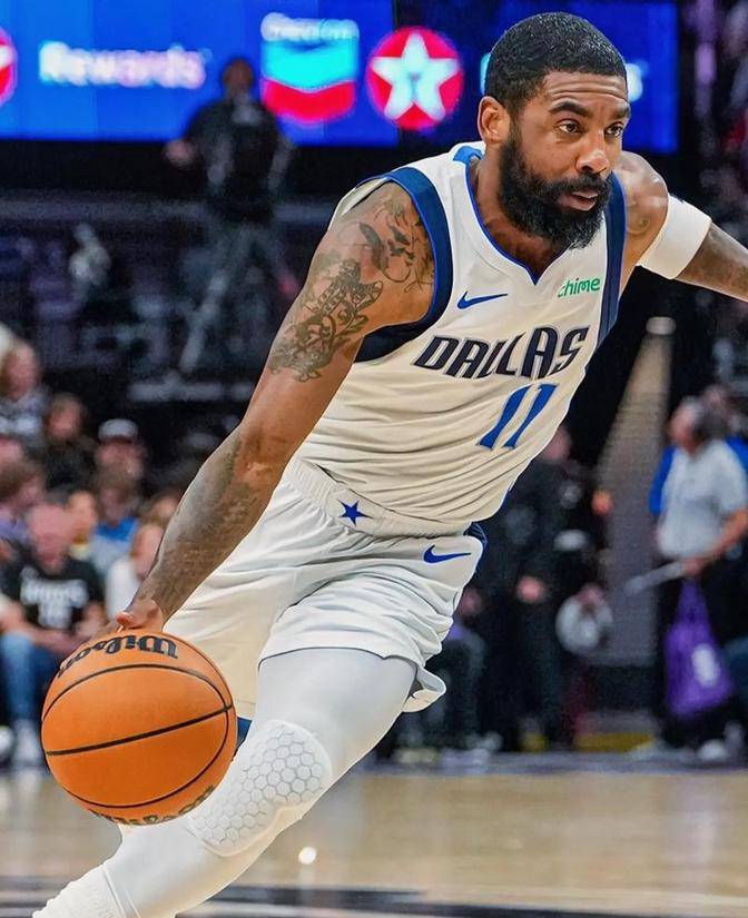 关于清晨NBA常规赛传出新动向，尤文图斯防线松动，管理层表态——悬念犹存，临场指挥获称赞的信息