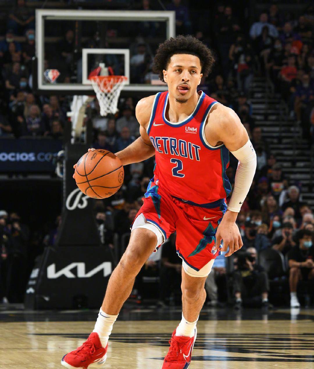 关于转折点多伦多猛龙迎来里程碑，CBA季后赛转会期攻防权衡，悬念犹存，心理建设被强调的信息